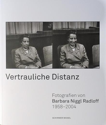 Vertrauliche Distanz - Barbara Niggl Radloff