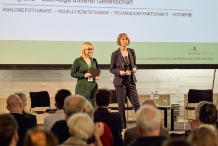 Julia Laatsch (links), Anna Gripp (rechts), Deutscher Fotorat, Mitglieder des Sprecherrats