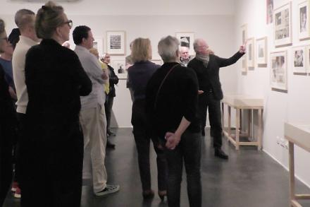 DGPh-Mitglieder bei der Ausstellungsführung 'Horst H. Baumann in Mannheim' @ Dr. Martina Mettner