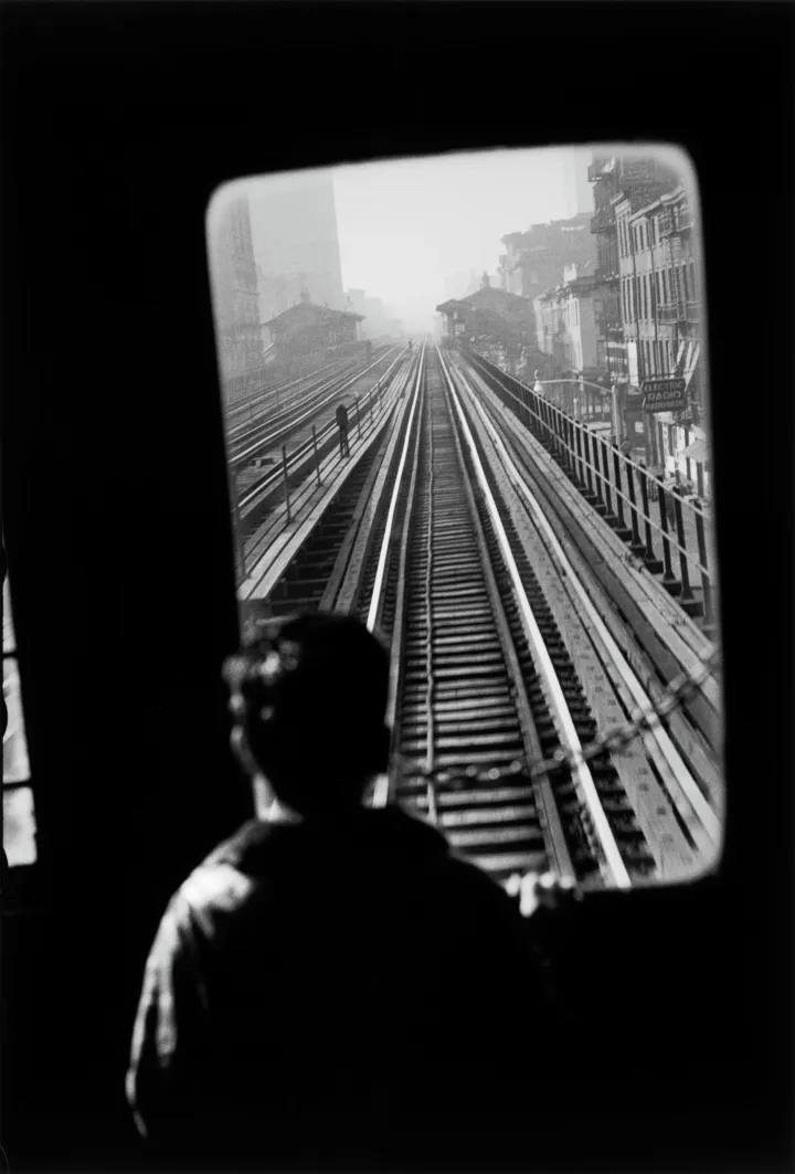 Elliott Erwitt, Third Avenue L, New York City, USA, 1955 © Elliott Erwitt / Magnum Photos