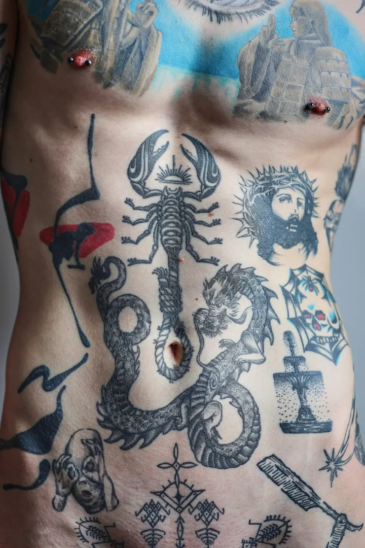 Lucas Fortrye, Paris 2023, copyright Nadine Dinter Photography Lucas Fortrye, aus der Serie TORSO RELOADED II, Paris 2023, copyright Nadine Dinter Photography