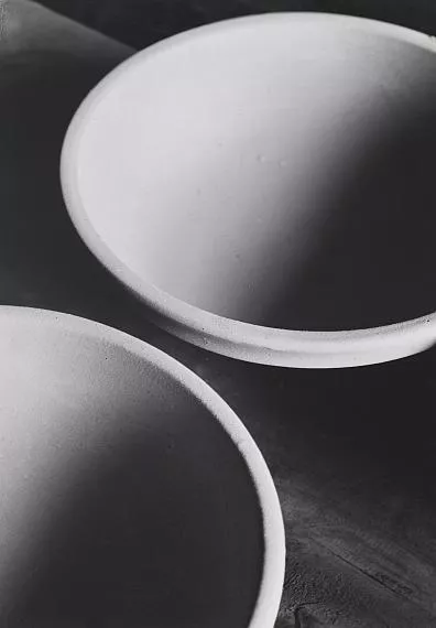 Gerda Leo: Ungebrannter Ton, 1928, Silbergelatine, 214 x 152 mm Kulturstiftung Sachsen-Anhalt, Kunstmuseum Moritzburg Halle (Saale) Foto: Kulturstiftung Sachsen-Anhalt © Hans Ulrich Jessurun d’Oliveira, Amsterdam Gerda Leo: Ungebrannter Ton, 1928, Silbergelatine, 214 x 152 mm Kulturstiftung Sachsen-Anhalt, Kunstmuseum Moritzburg Halle (Saale) Foto: Kulturstiftung Sachsen-Anhalt © Hans Ulrich Jessurun d’Oliveira, Amsterdam