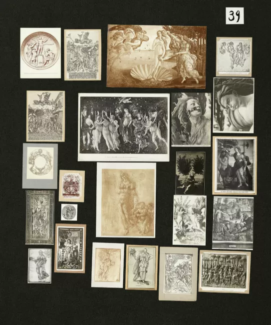 Aby Warburg, Bilderatlas Mnemosyne, Tafel 39 (Rekonstruktion Ohrt / Heil 2020). Foto: Wootton / fluid; Courtesy The Warburg Institute Aby Warburg, Bilderatlas Mnemosyne, Tafel 39 (Rekonstruktion Ohrt / Heil 2020). Foto: Wootton / fluid; Courtesy The Warburg Institute