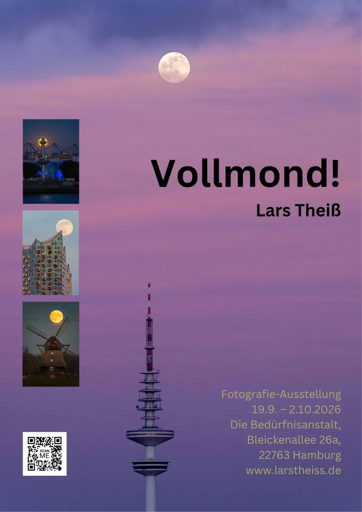 Ausstellungs-Flyer für die Ausstellung "Vollmond!" von Lars Theiß, der vier Bilder von Stadt und Natur mit dem Vollmond zeigt.
