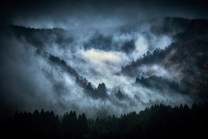 Yasuhiro Ogawa, Lost in Kyoto, Foggy Mountains, Japan, 2016