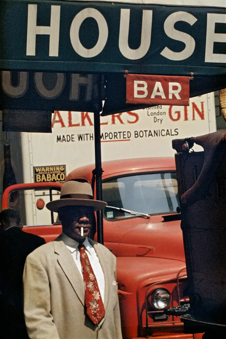 Harlem, 1960 © Saul Leiter foundation Harlem, 1960 © Saul Leiter foundation