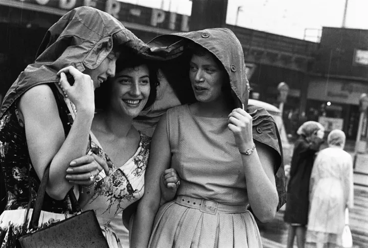 Verregneter Sommer, Essen, August 1961; © Marga Kingler / Fotoarchiv Ruhr Museum