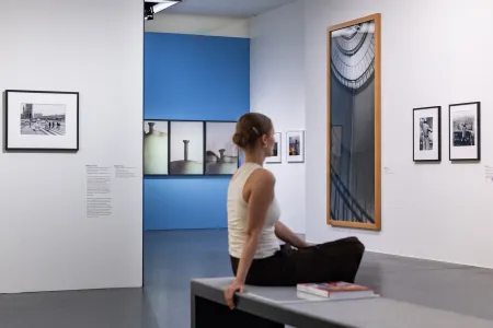 Ausstellungsansicht 1: F.C. Gundlach. You'll Never Watch Alone, Bucerius Kunst Forum, 2026, © Ulrich Perrey