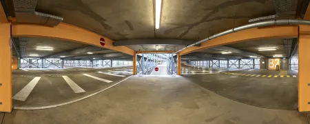 Parkhaus 11, Deck 2, 2019 © Juliane Rückriem