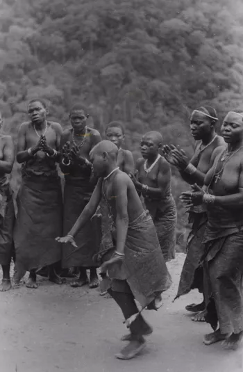 George Rodger A Bachimbiri Girl in the Rain Forest of Kigezi, Uganda, 1948 Museum Folkwang, Essen © George Rodger/Magnum Photo