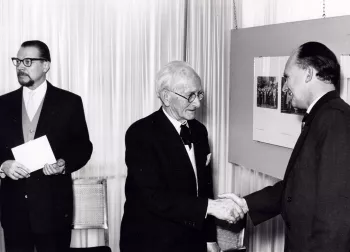 Ausstellungseröffnung (Otto Steinert, links und August Sander, Mitte), Photo: Foto Lambertin