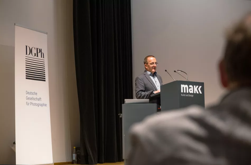 Verleihung des Kulturpreises am 22.10.2022 an Hans-Michael Koetzle im MAKK Museum für Angewandte Kunst Köln. Begrüßung Ditmar Schädel