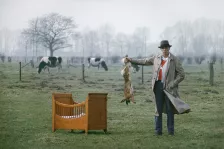 German artist Joseph Beuys with cradle and hare in Mehr near the Dassendonkhof — Joseph Beuys mit Wiege und Hase in Mehr beim Dassendonkhof