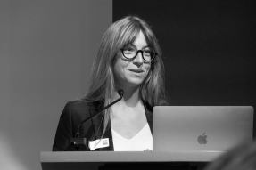 Nadine Isabelle Henrich, Kuratorin am Haus der Photographie