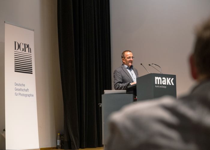 Verleihung des Kulturpreises am 22.10.2022 an Hans-Michael Koetzle im MAKK Museum für Angewandte Kunst Köln. Begrüßung Ditmar Schädel