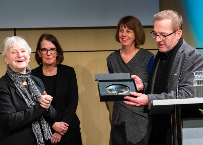 in der Akademie der Künste . 12. Januar 2020. Kulturpreisverleihung der Deutschen Gesllschaft der Fotografie an Helga Paris. © Stephanie Steinkopf